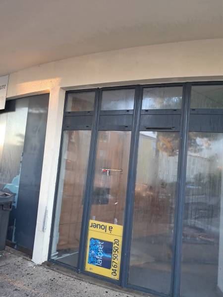 Lessivage de vitreries pour les commerces sur Montpellier et alentours